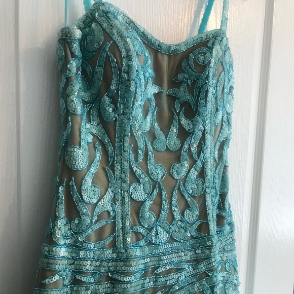 NEW Turquoise Mermaid Beaded Dress - Picture 4 of 4
